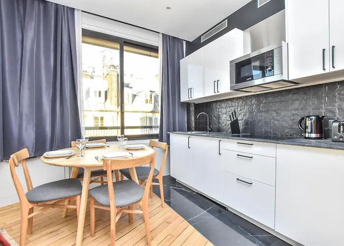 Cmg Residence Opera